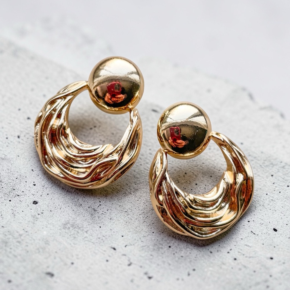 Gold Textured Millie Earrings